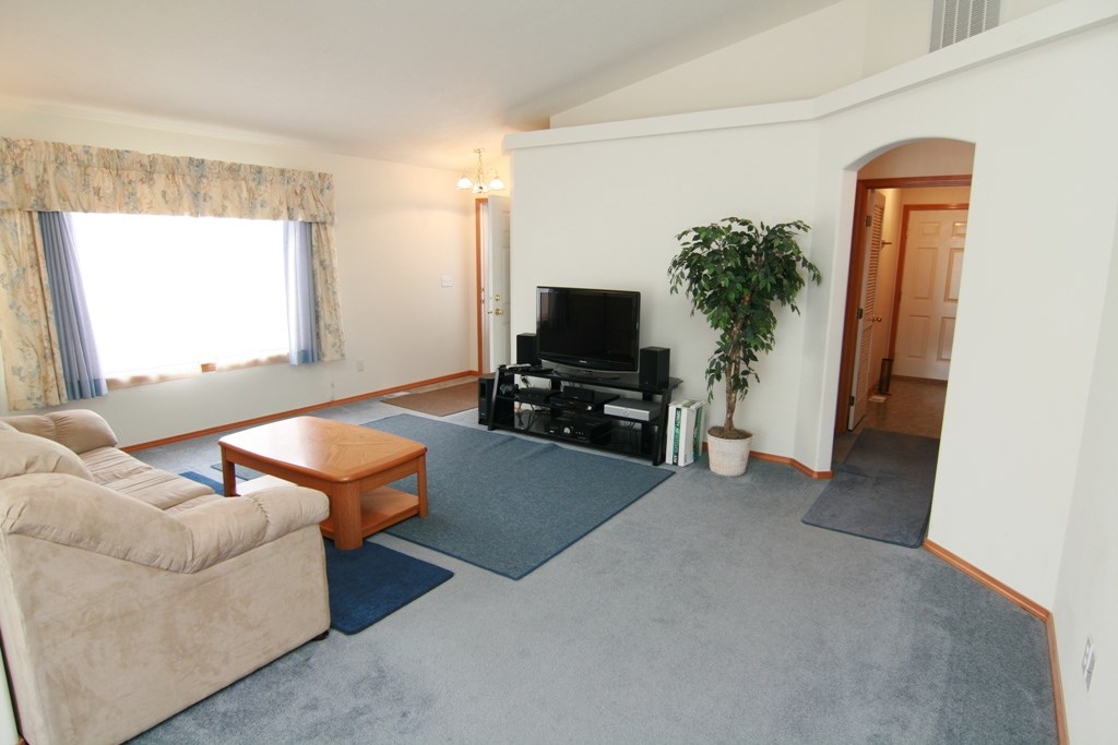 725 E Tara Lee Ave - Photo 5