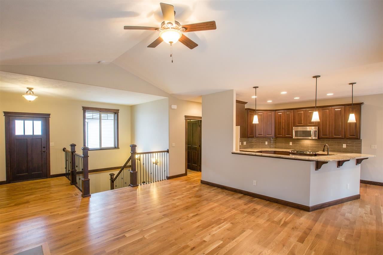 9416 N Sorenson Ct - Photo 4