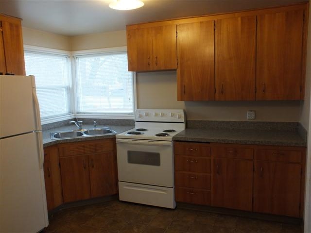 5723 N Milton - Photo 2