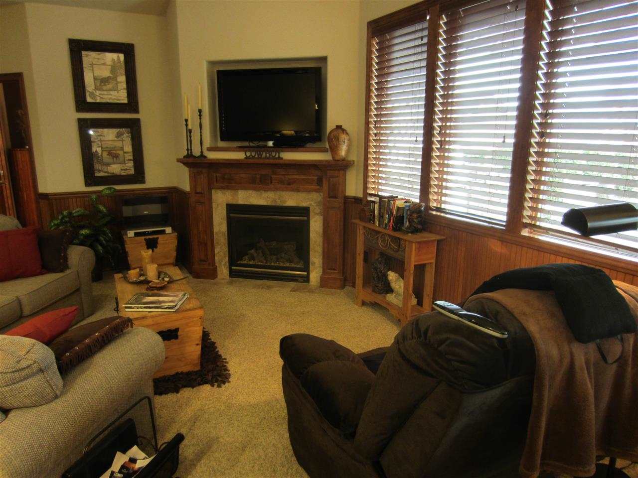 2232 E 51ST Ln - Photo 3