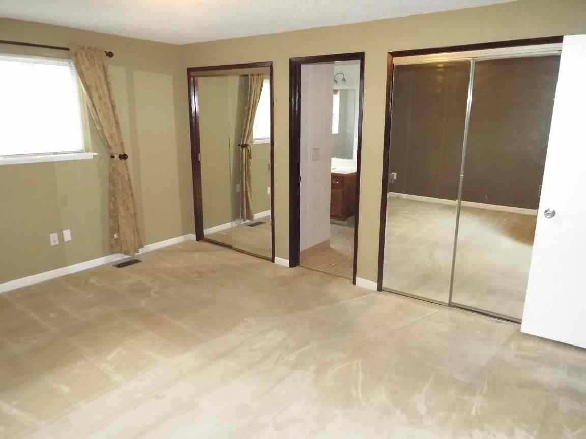 323 E Sierra Ct - Photo 11