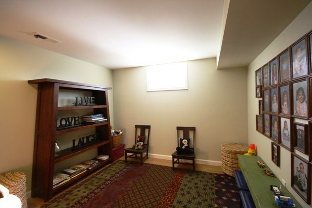 323 N Flora Rd - Photo 7