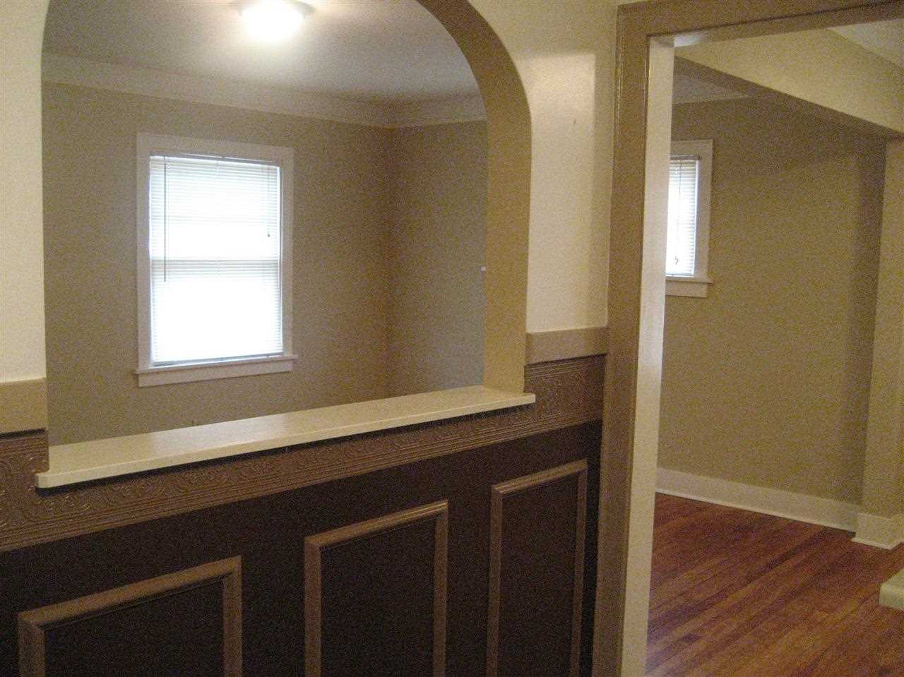 111 W Carlisle Ave - Photo 3