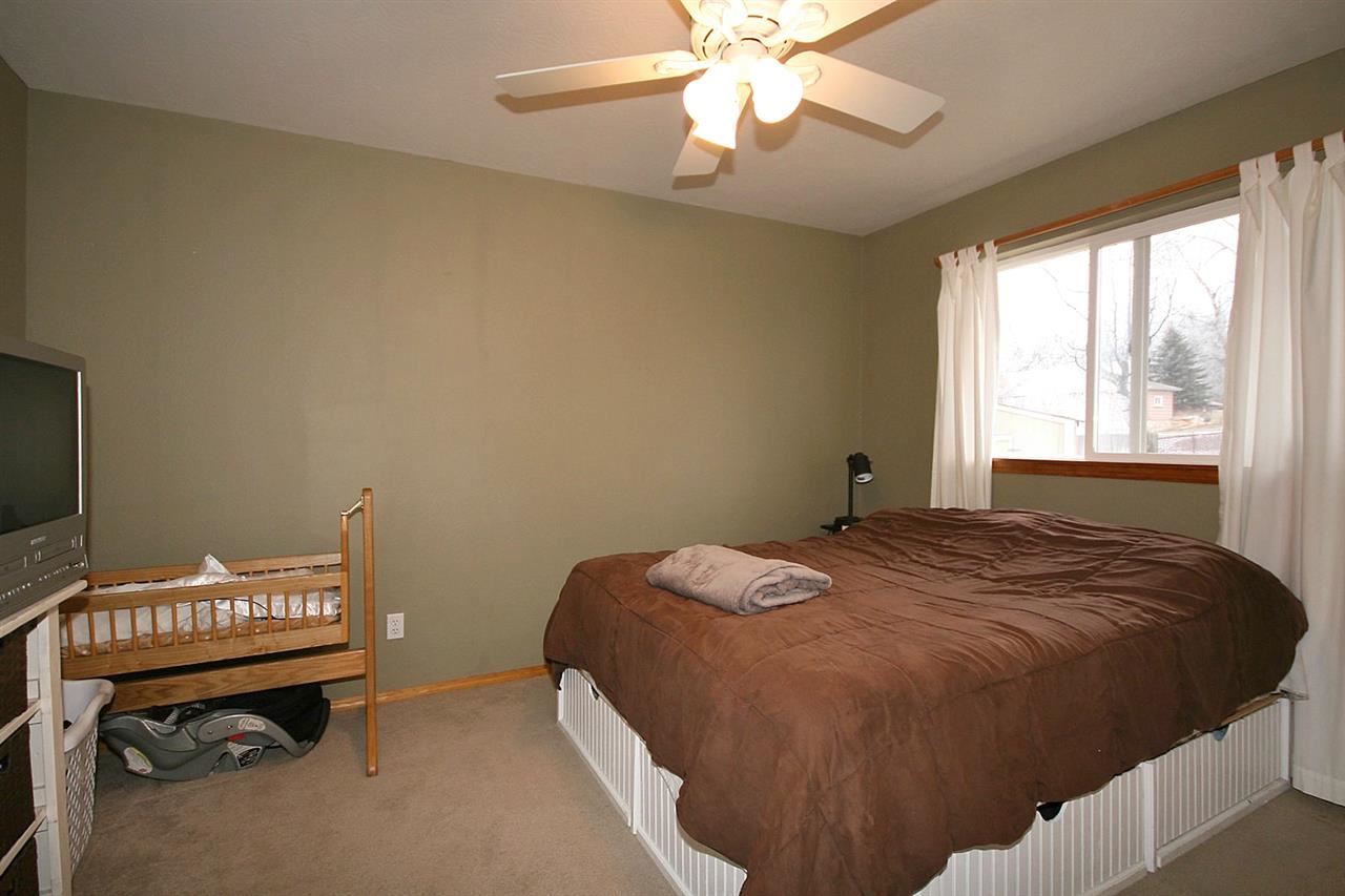 810 N PARK - Photo 9