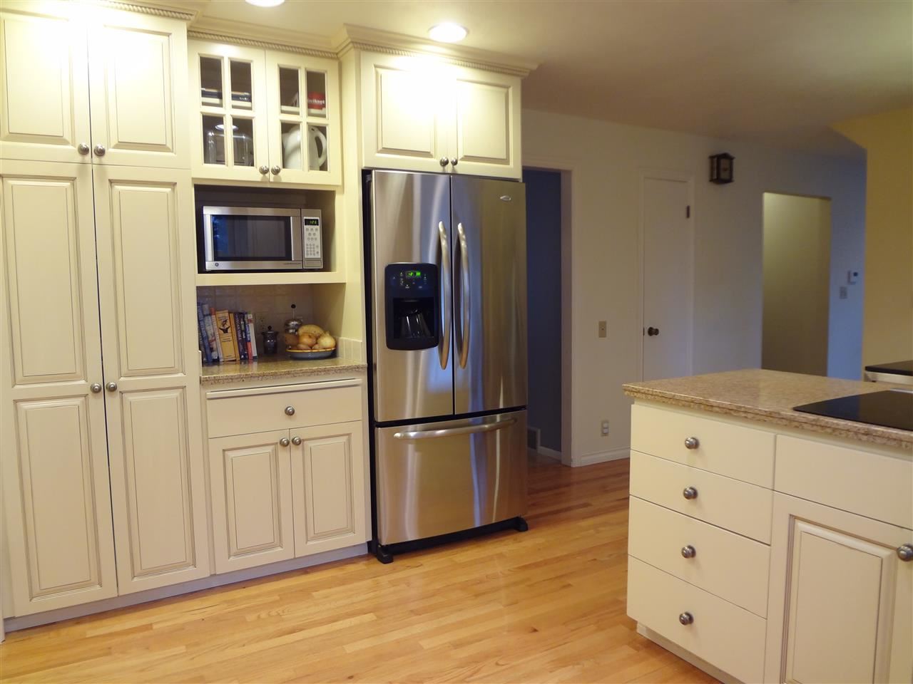 1115 E CHRISTMAS TREE Ln - Photo 7