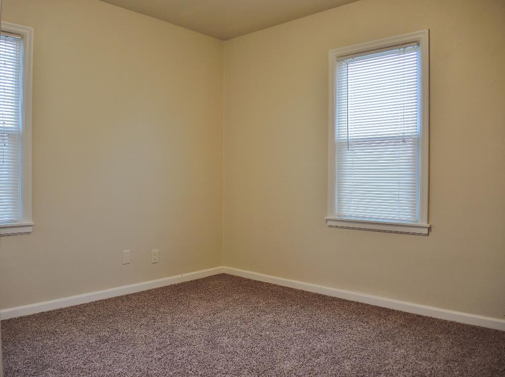 2725 E Nora Ave - Photo 12