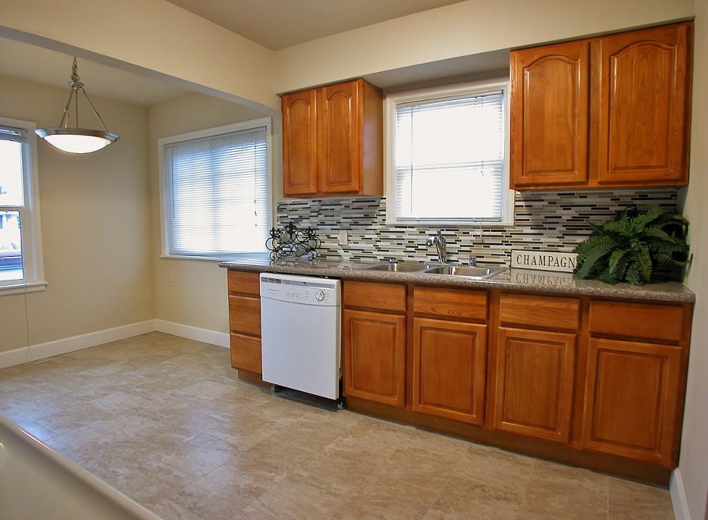 2725 E Nora Ave - Photo 7
