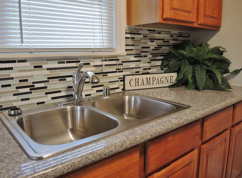 2725 E Nora Ave - Photo 9