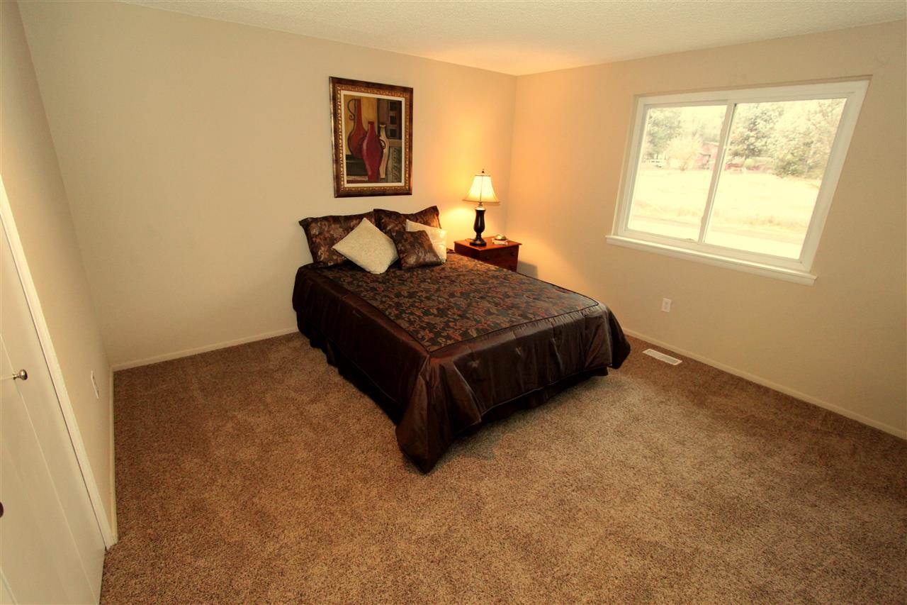 3909 E 37th Ave - Photo 8