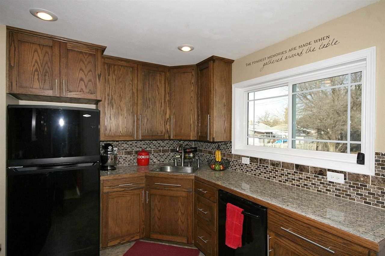 2316 N Upriver Ct - Photo 8