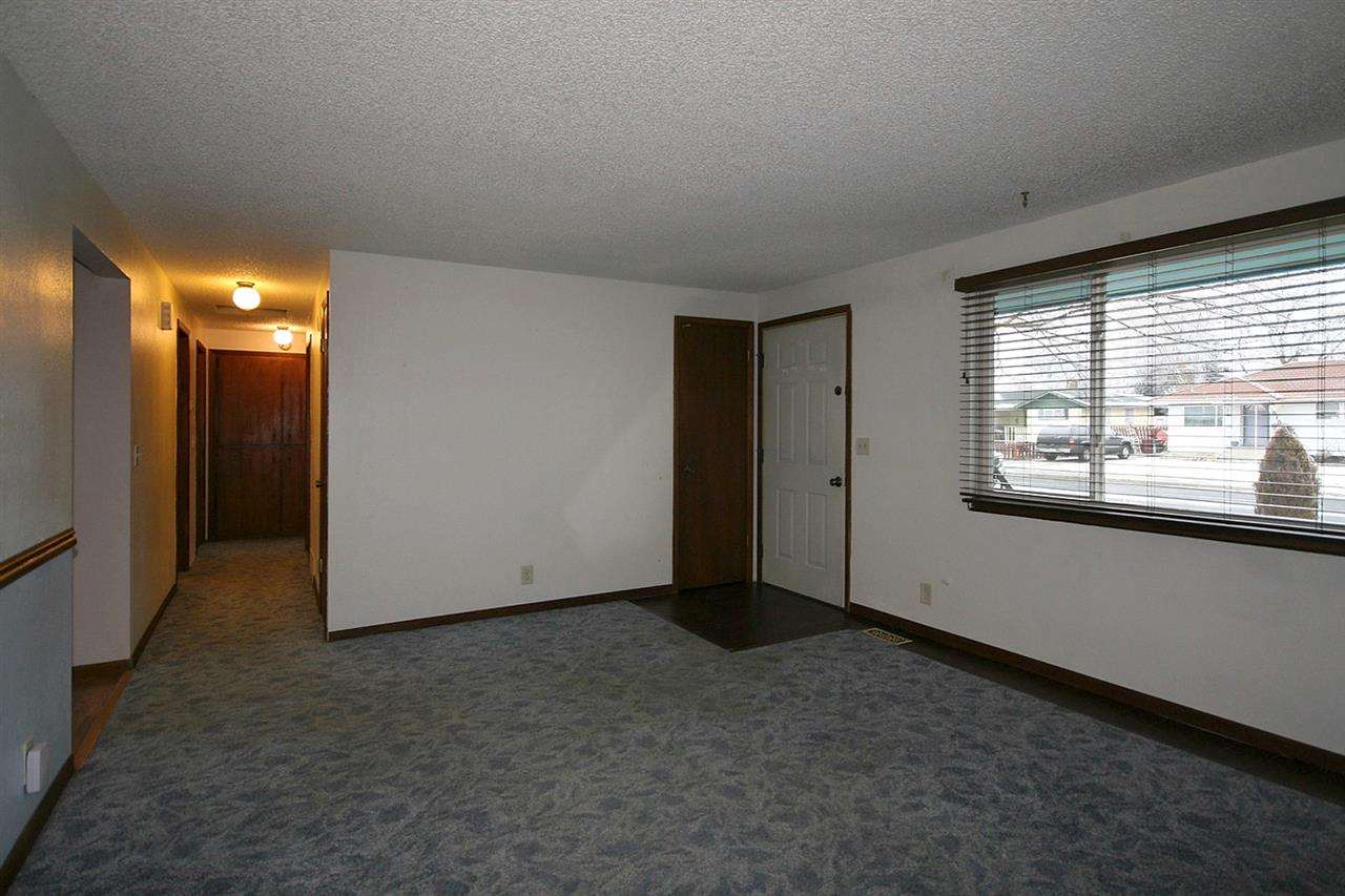 1518 E Central Ave - Photo 4