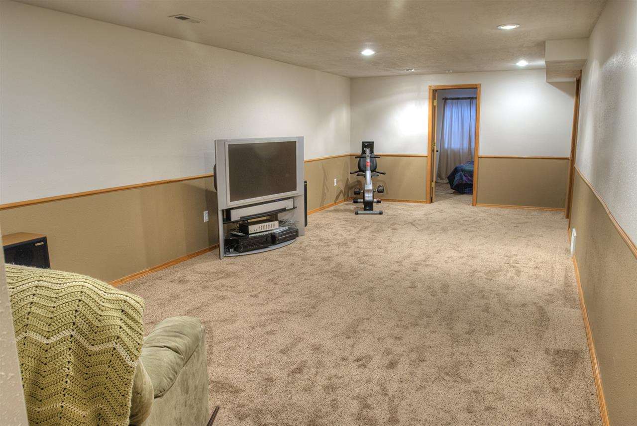13397 W Winterview Ct - Photo 9