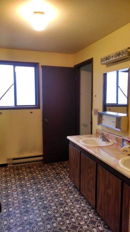 14504 E 16th - Photo 9