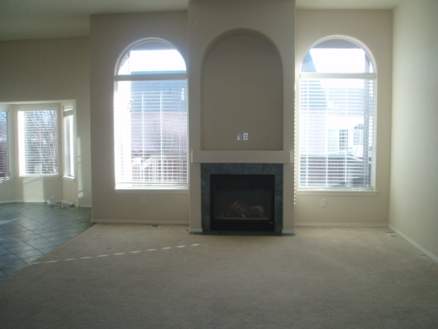7820 N Rock Ridge Dr - Photo 3
