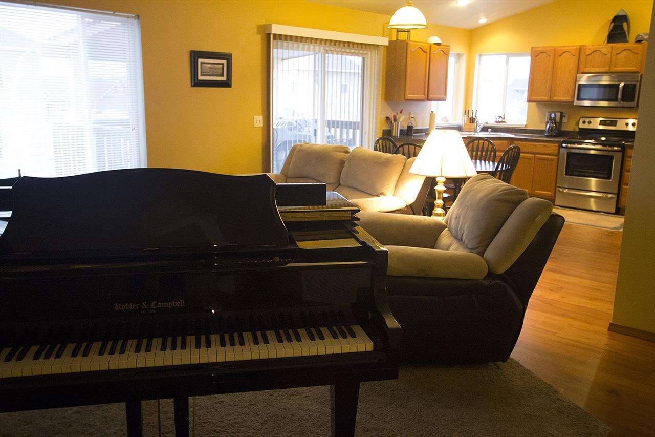 9820 N Orchard - Photo 7