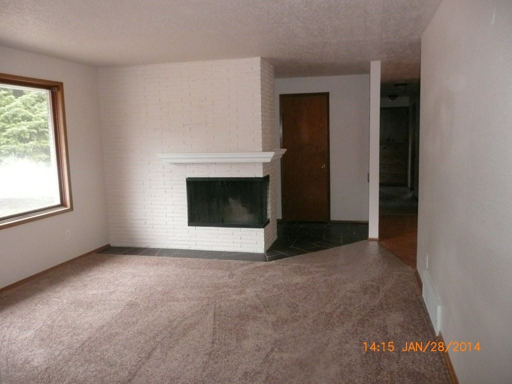 11712 E 17th Ave - Photo 3