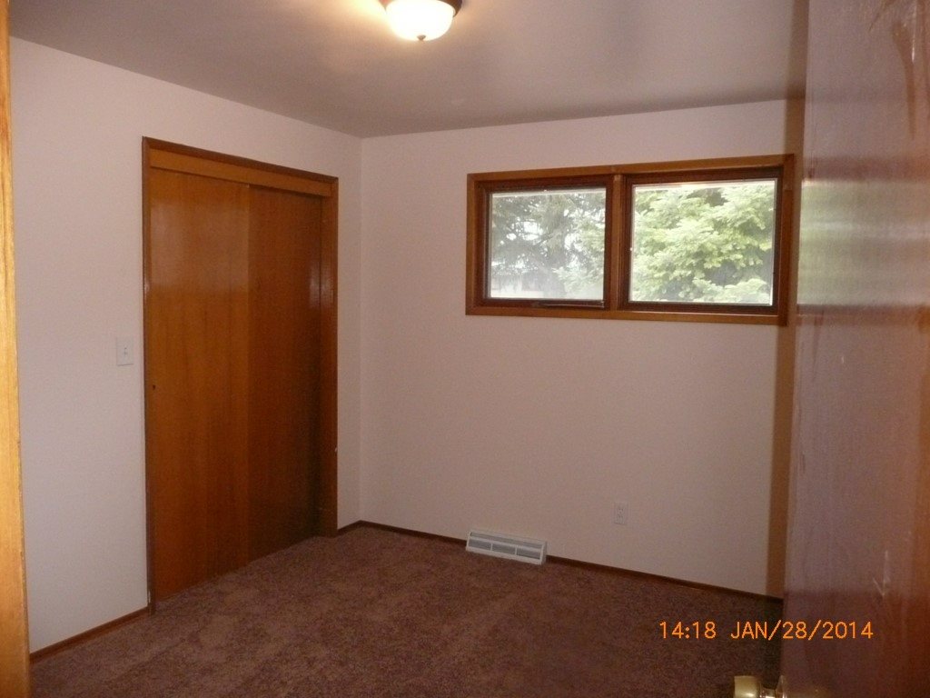 11712 E 17th Ave - Photo 8