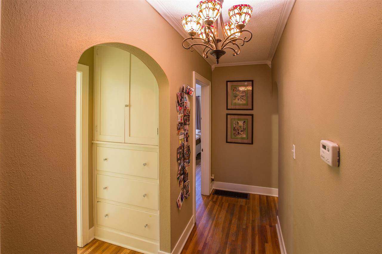 8 W 28th Ave - Photo 8