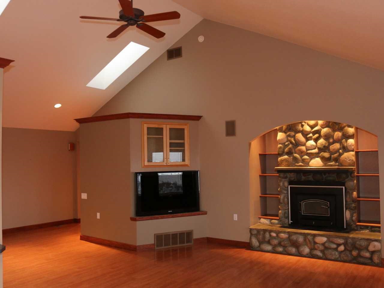 1608 W Panorama Ave - Photo 3