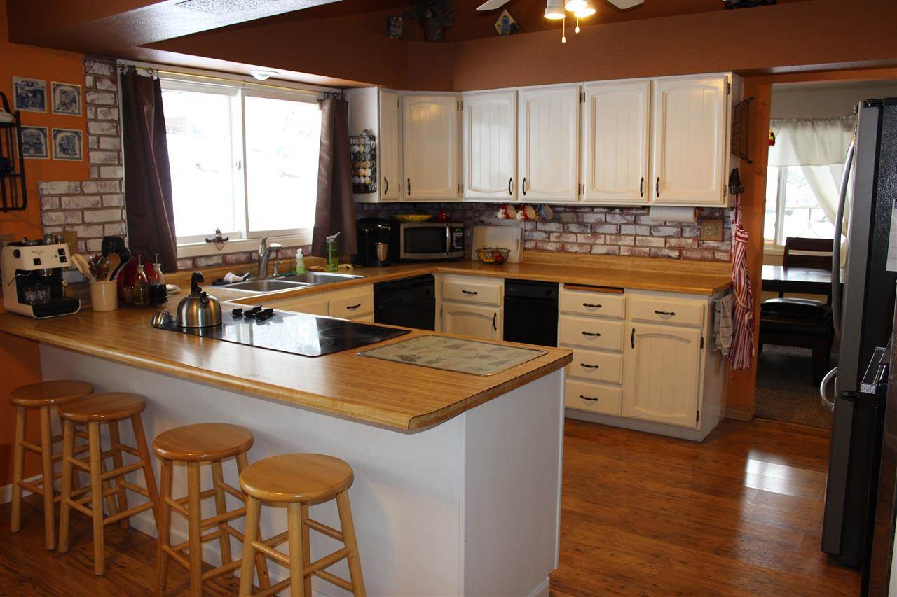 24722 E LIBERTY CREEK Rd - Photo 6