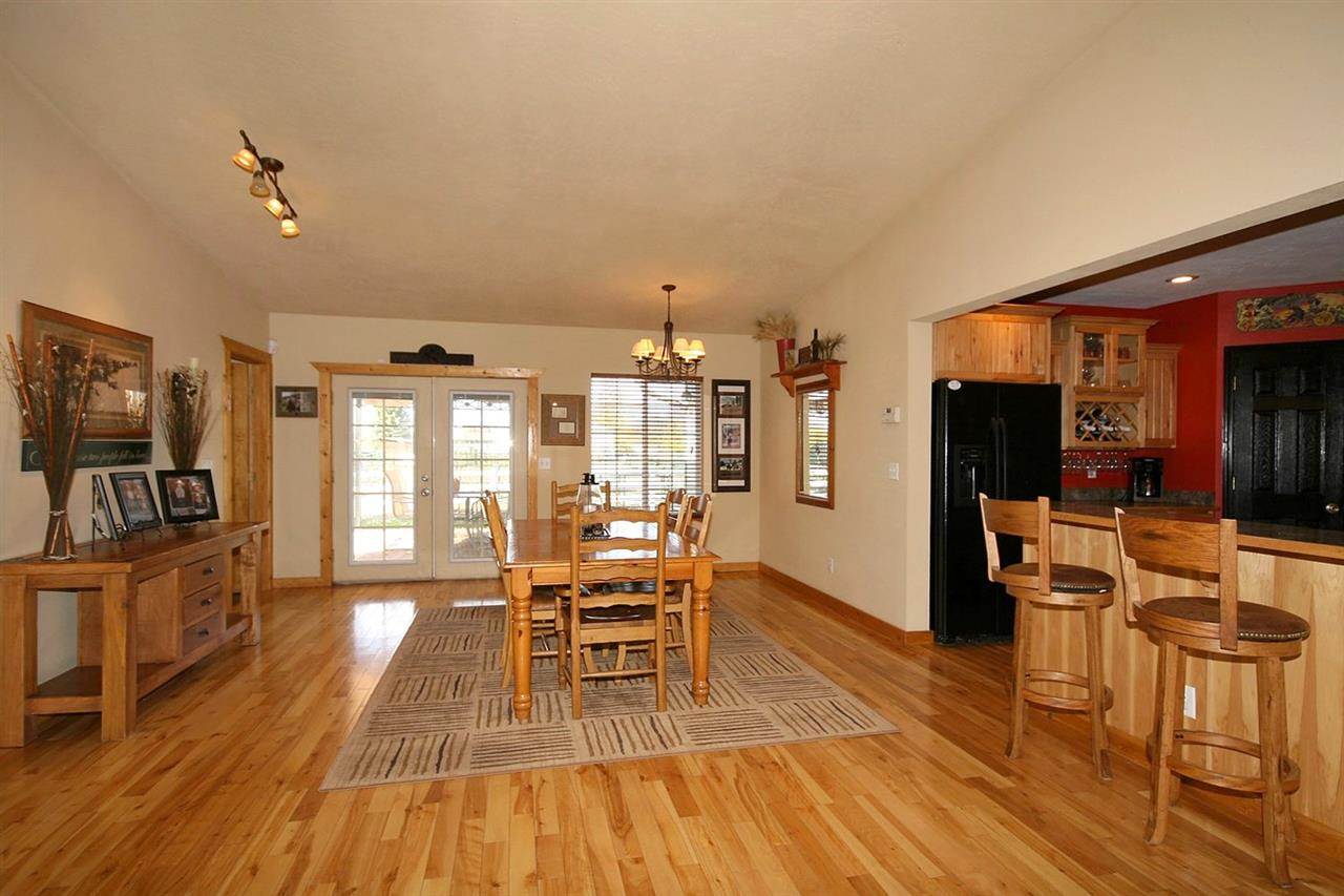 5209 N McKinzie Rd - Photo 4