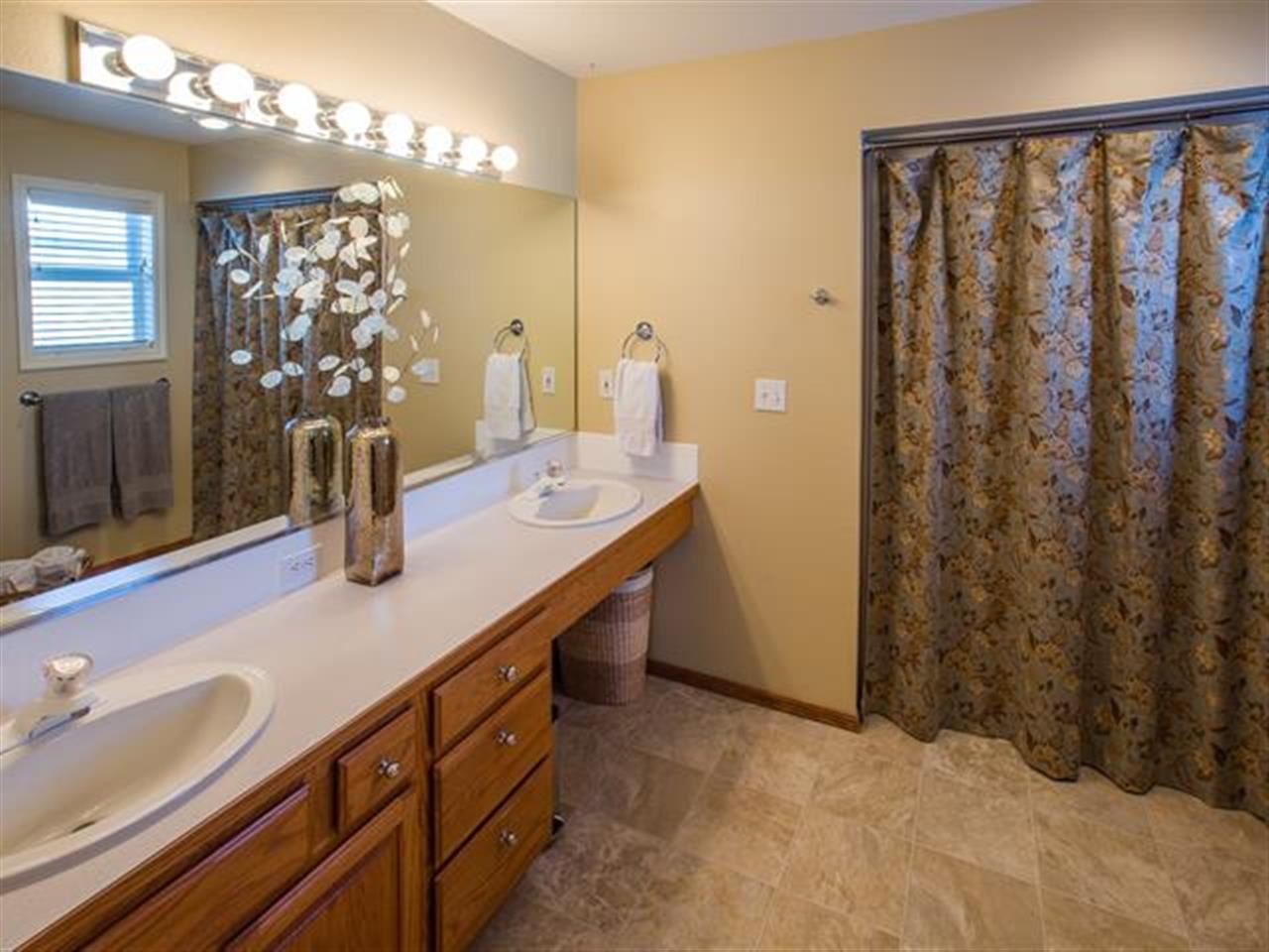 5029 E Glenngrae Ln - Photo 11