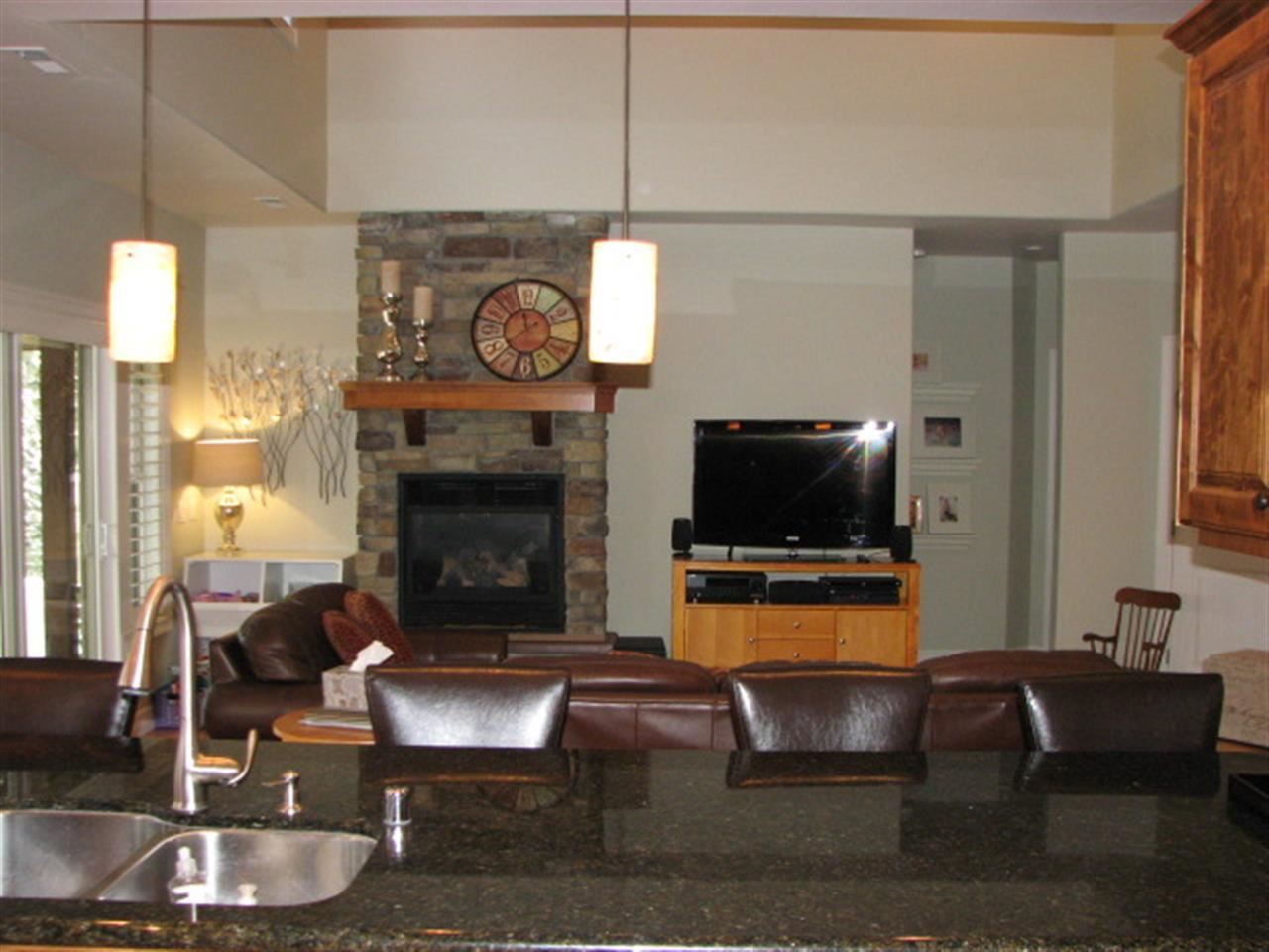 21625 E Meriwether Ln - Photo 3