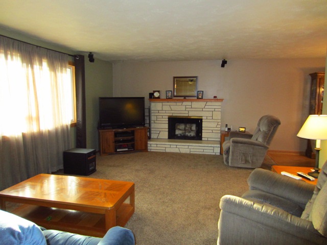 8311 E Liberty Ave - Photo 3