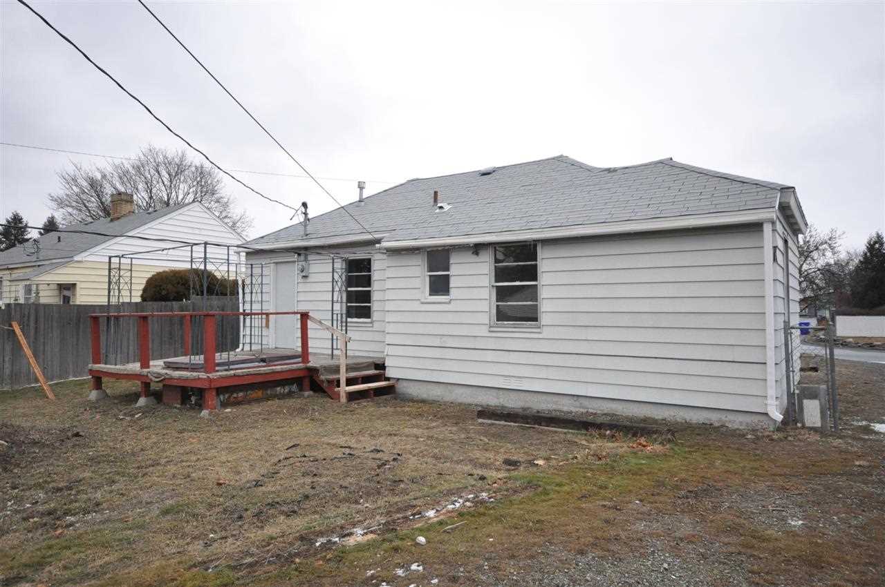 504 E Elm St - Photo 11