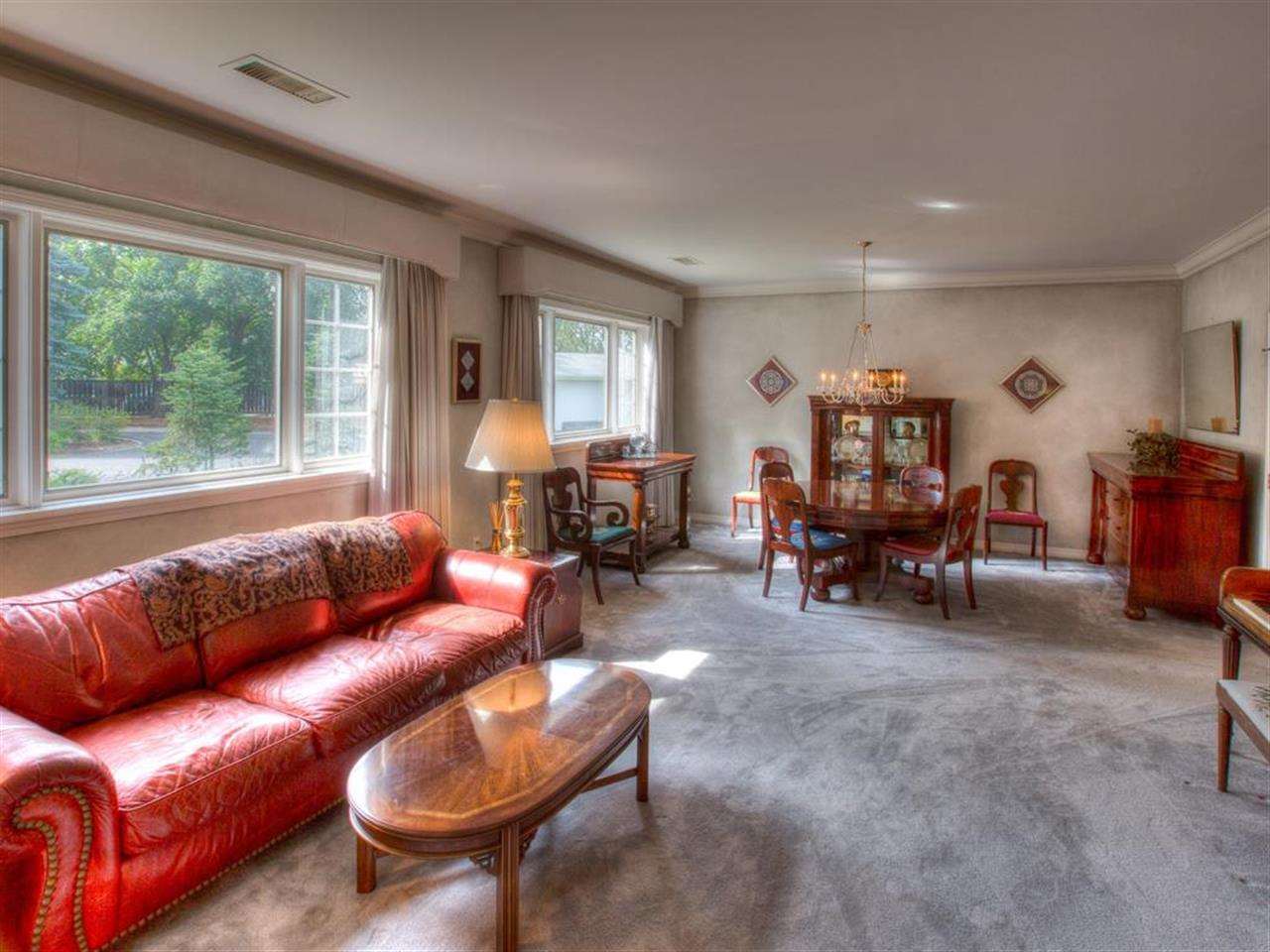 2225 E 63rd Ave - Photo 5
