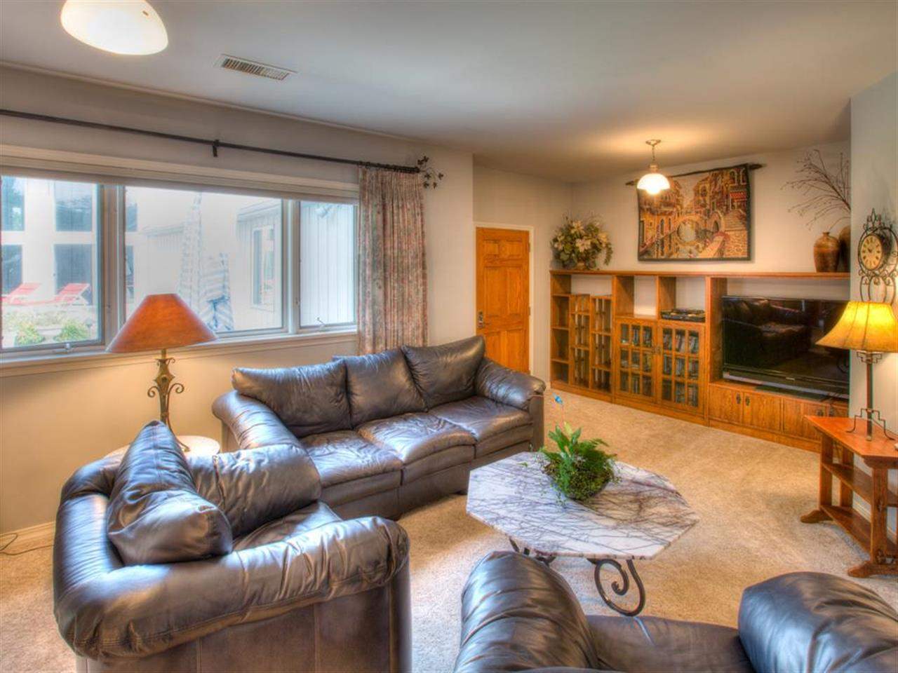 2225 E 63rd Ave - Photo 6