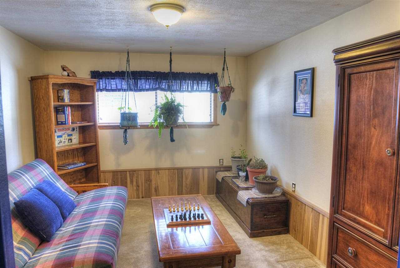 27601 N Hardesty Rd - Photo 11