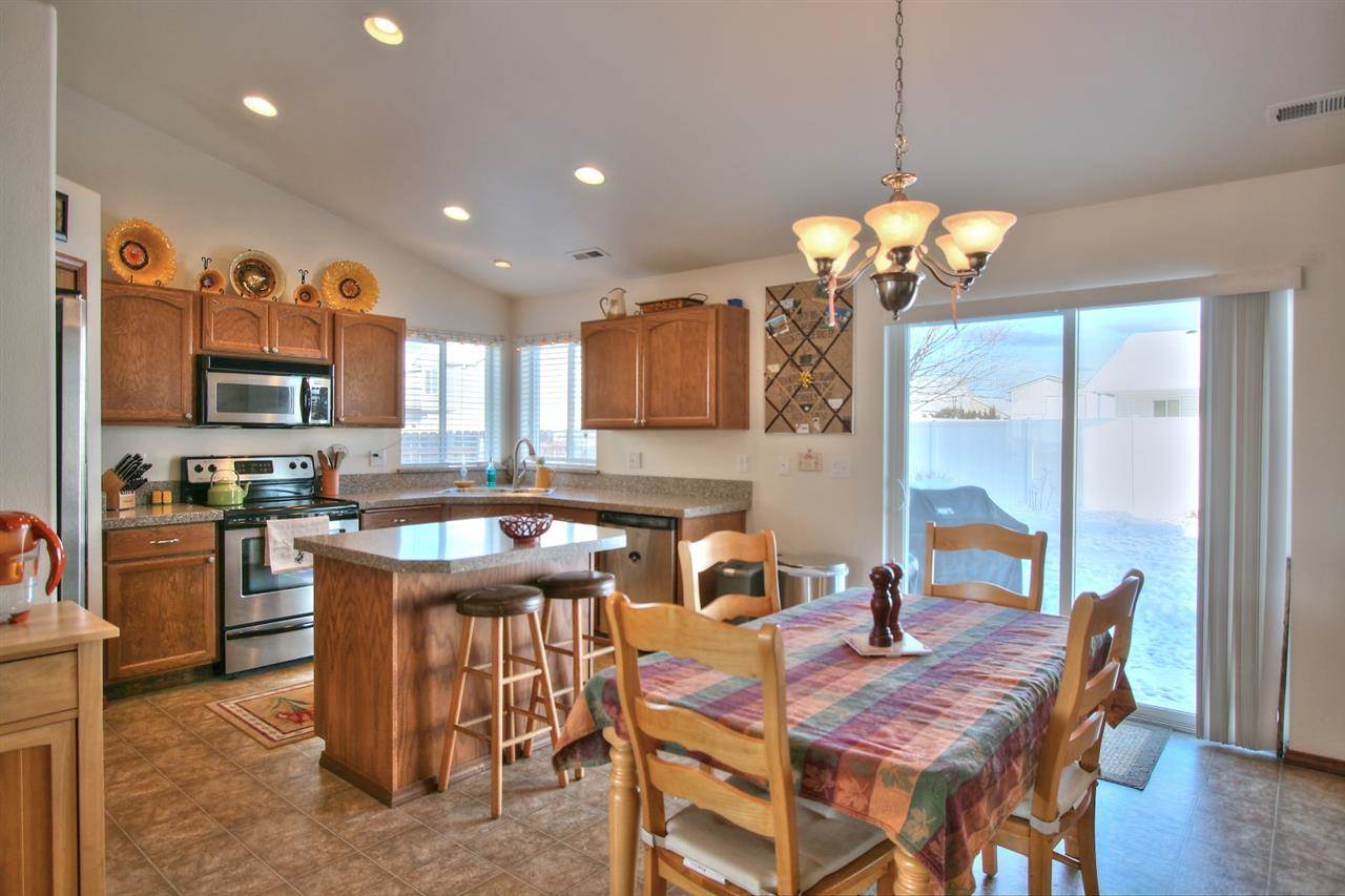 7915 S Blackberry St - Photo 6