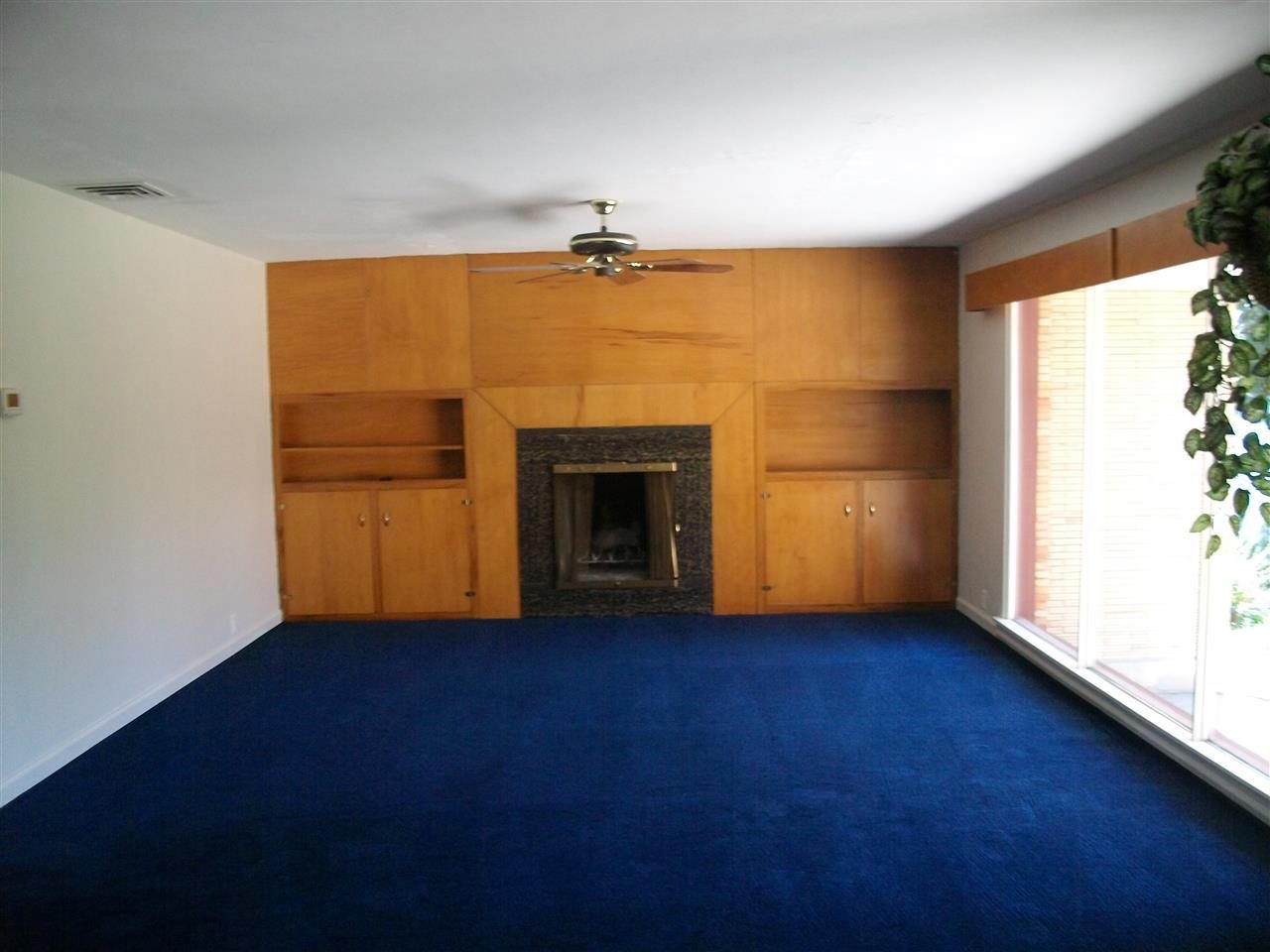 235 W Franklin Ct - Photo 5