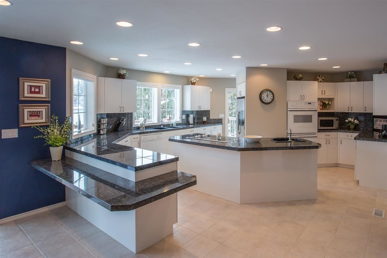 320 Sunnyside Dr - Photo 6