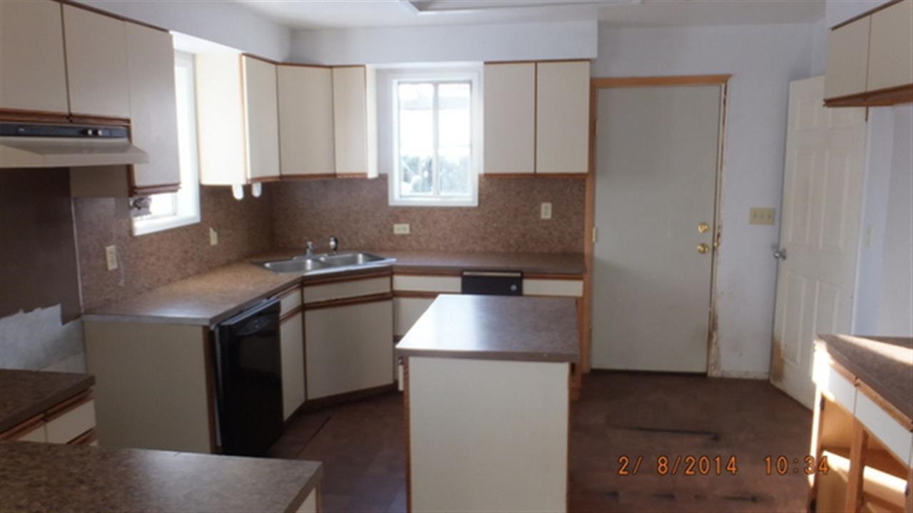 10220 E Broadway Ave - Photo 3
