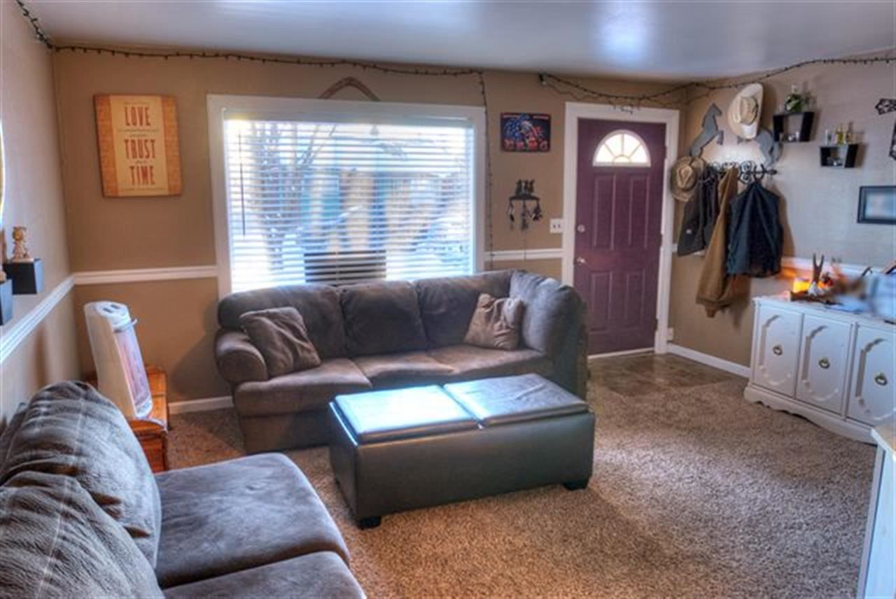 5808 N Greenwood Blvd - Photo 4