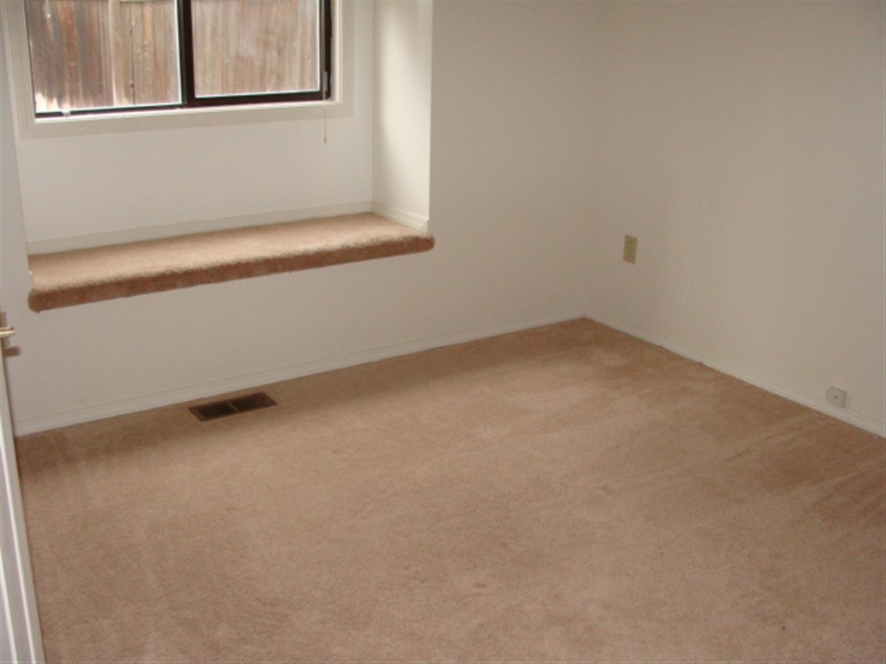 310 W Rolland Ave - Photo 8