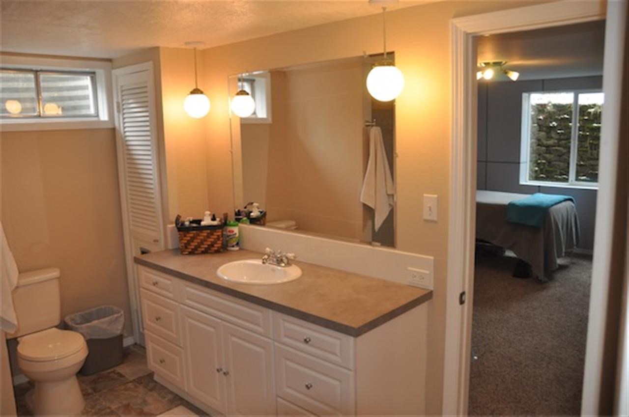 1212 E Brentwood Dr - Photo 13