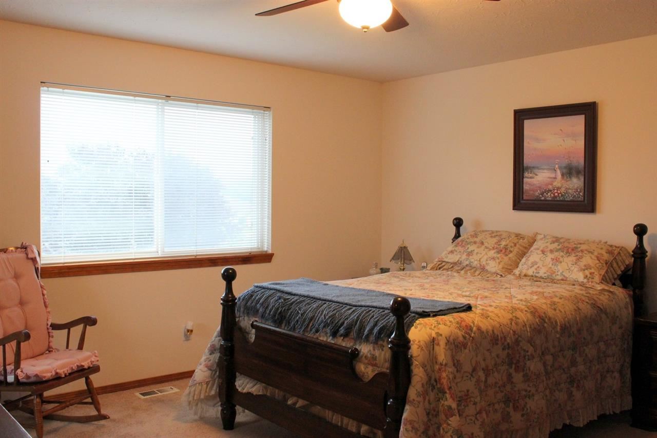 2517 S Bannen Rd. - Photo 11