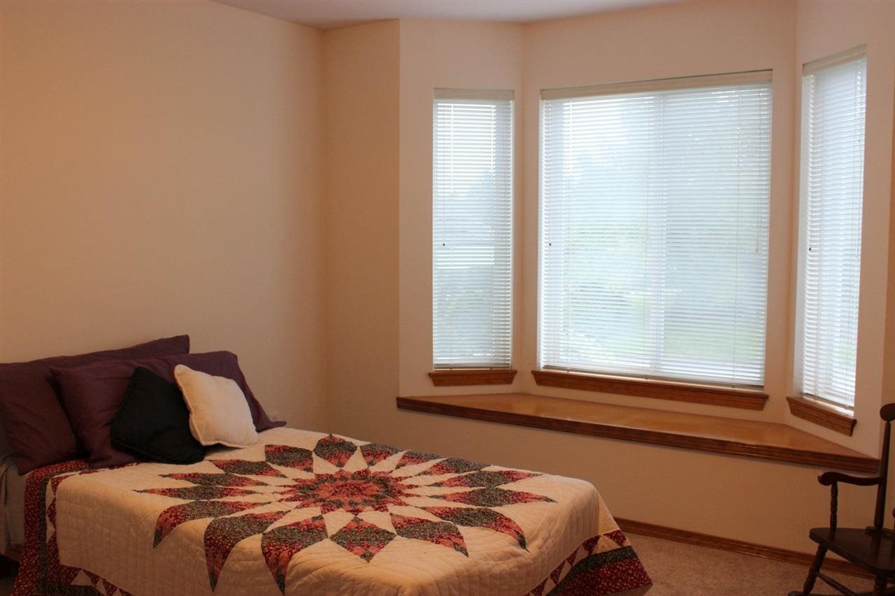 2517 S Bannen Rd. - Photo 10
