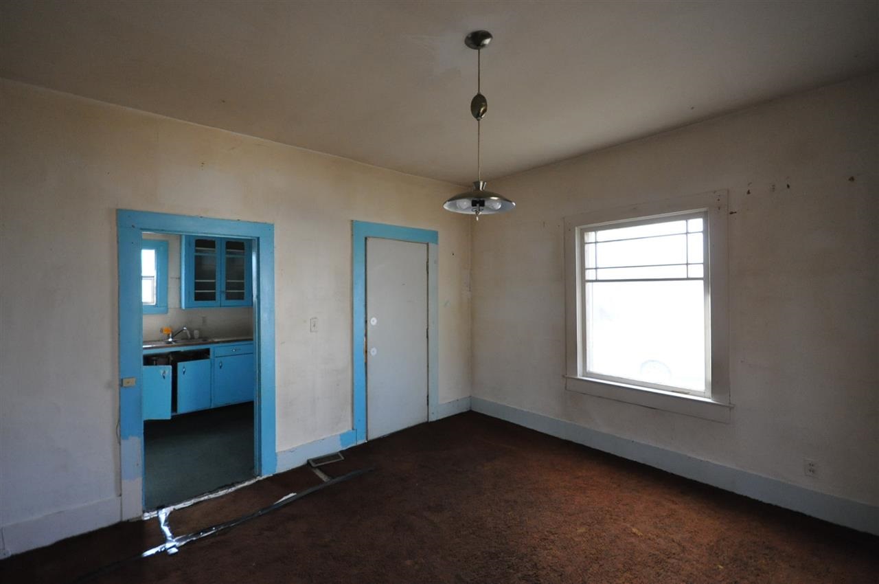 1912 N CANNON - Photo 3