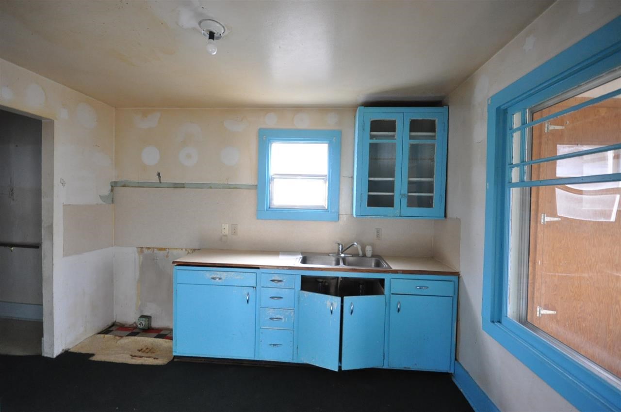 1912 N CANNON - Photo 4