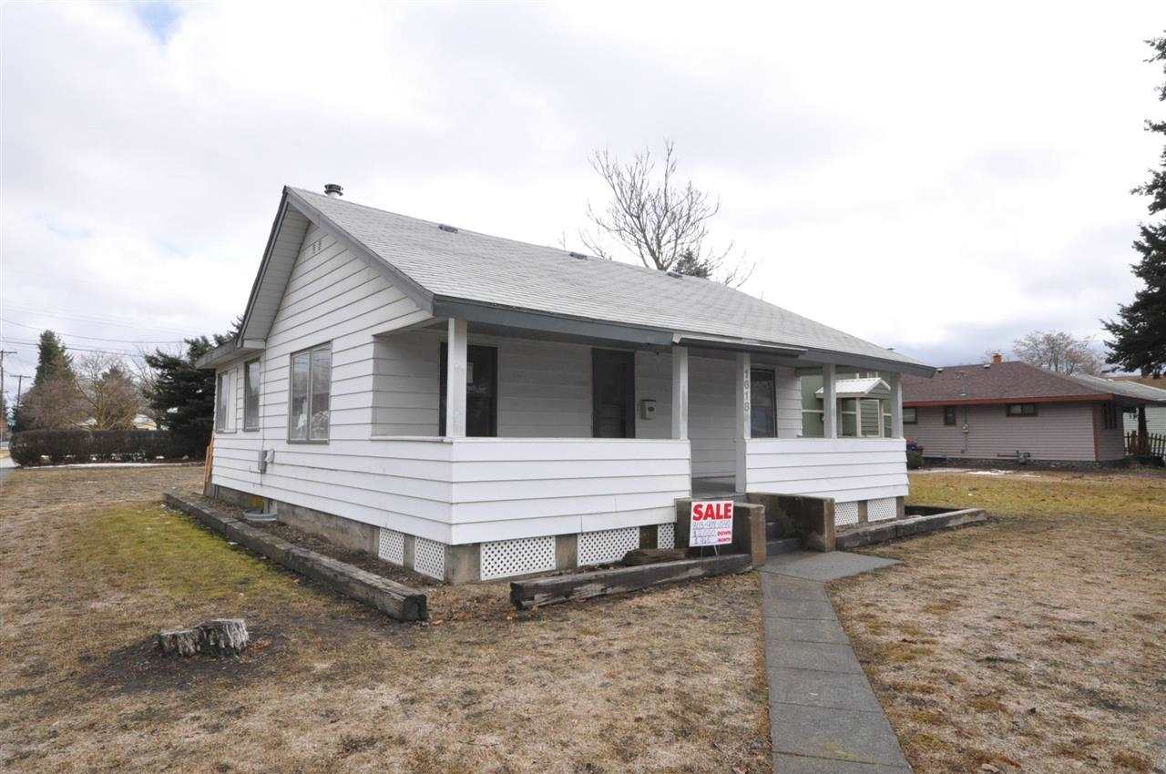 1618 N Cook St - Photo 1