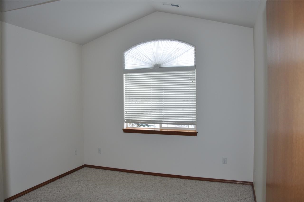 2507 E 62nd Ln - Photo 5