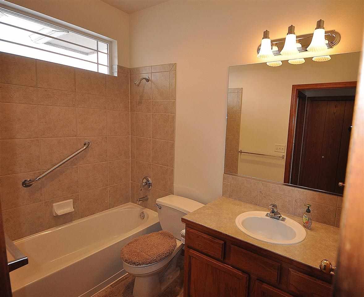 2507 E 62nd Ln - Photo 6