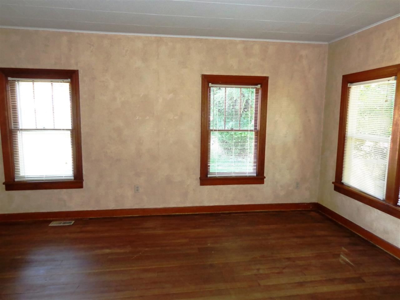 308 W 6th Ave - Photo 4