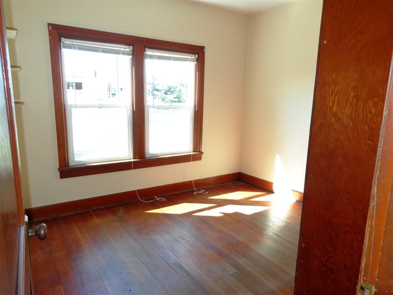 308 W 6th Ave - Photo 5