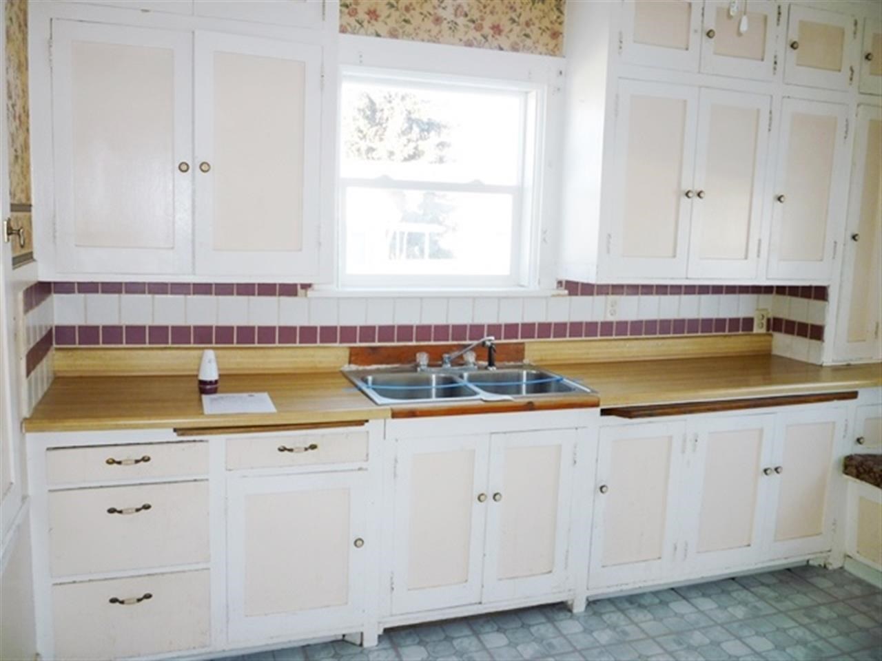 2715 N Ash St - Photo 4