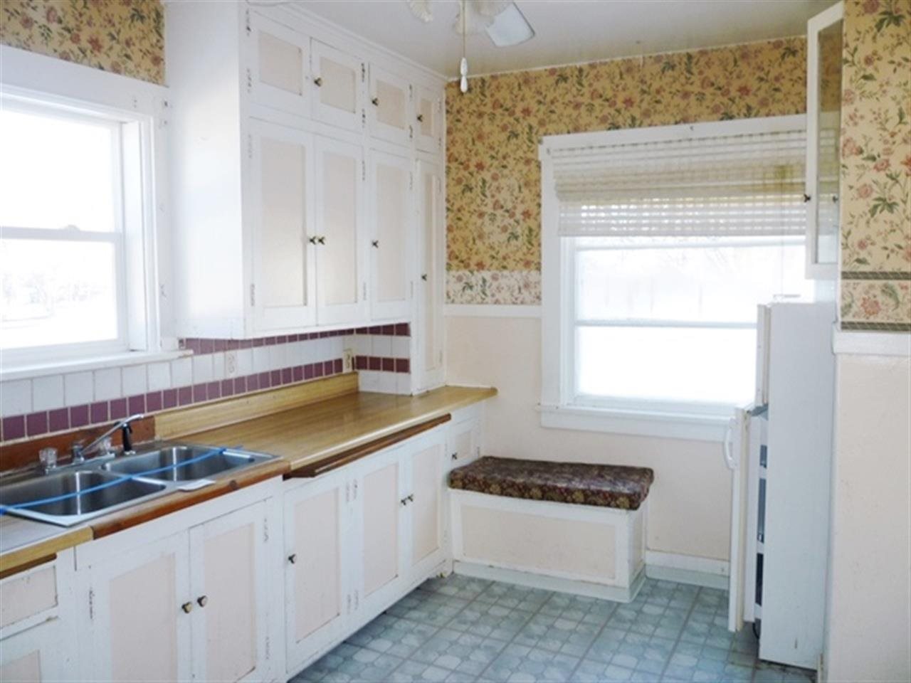 2715 N Ash St - Photo 5
